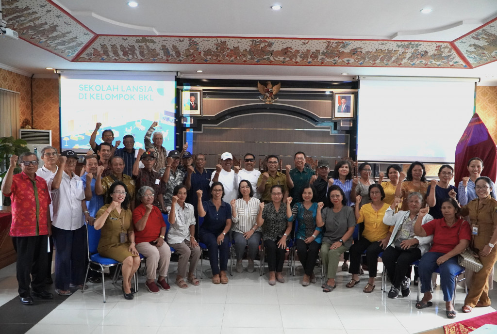 Kegiatan Sosialisasi Sekolah Lansia Werdha Winangun Urip Desa Dalung